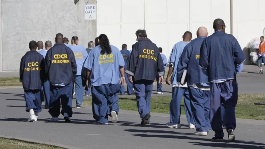 eb8873b7-c5d1-4c75-bf02-3061c085ca17-large16x9_californiacriminals_smit1.jpg